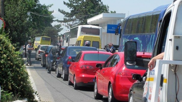 Trafic crescut prin vămi