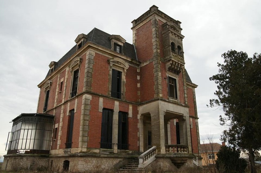 Tabără de arhitectură la Palatul Pleşa