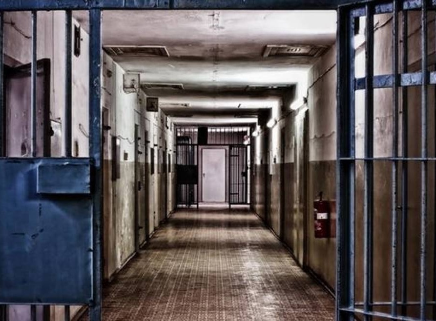 Angajații din penitenciare ar putea avea salarii mai mari