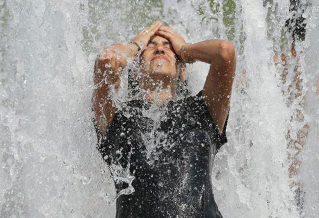 Se reinstalează canicula şi disconfortul termic