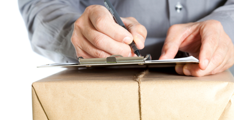 O mamă din China a încercat să-și trimită copilul prin poștă la orfelinat