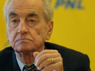 Carte de condoleanțe la sediul PNL în memoria președintelui Mircea Ionescu Quintus