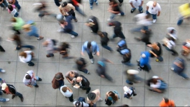 Românii trăiesc mai prost ca anul trecut, în ciuda creşterii economice