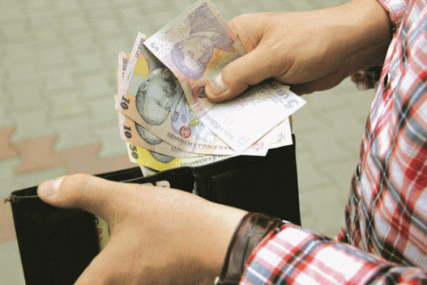 Profesorii gorjeni își primesc banii