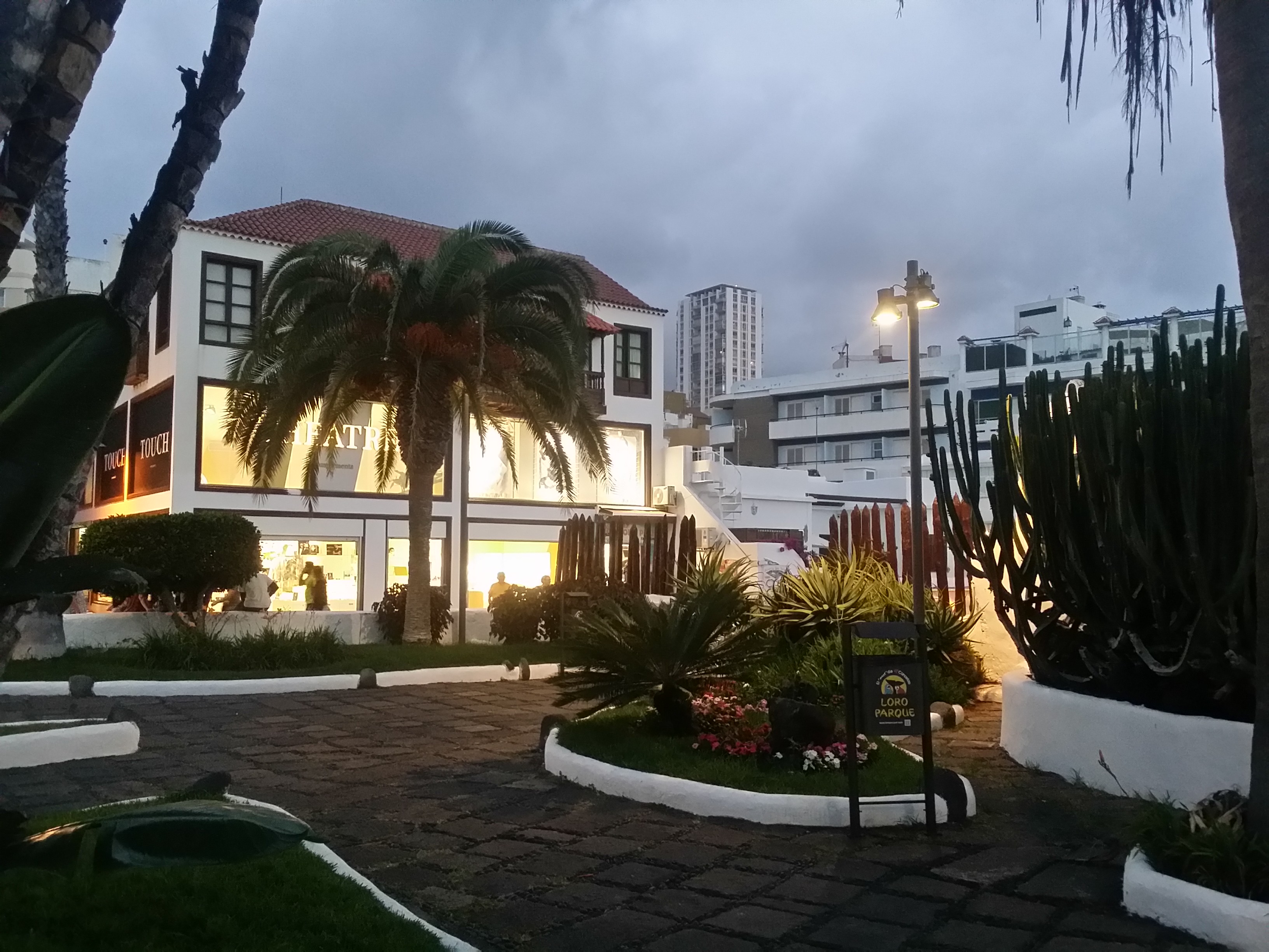 Azi despre ieri – 6 noiembrie 2017