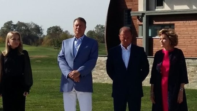Iohannis, la inaugurarea celui mai modern resort de golf din ţară. Investiţie privată de 15 milioane de euro