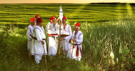 Dansul soarealui – Călușarii, la cinema „Geo Saizescu”