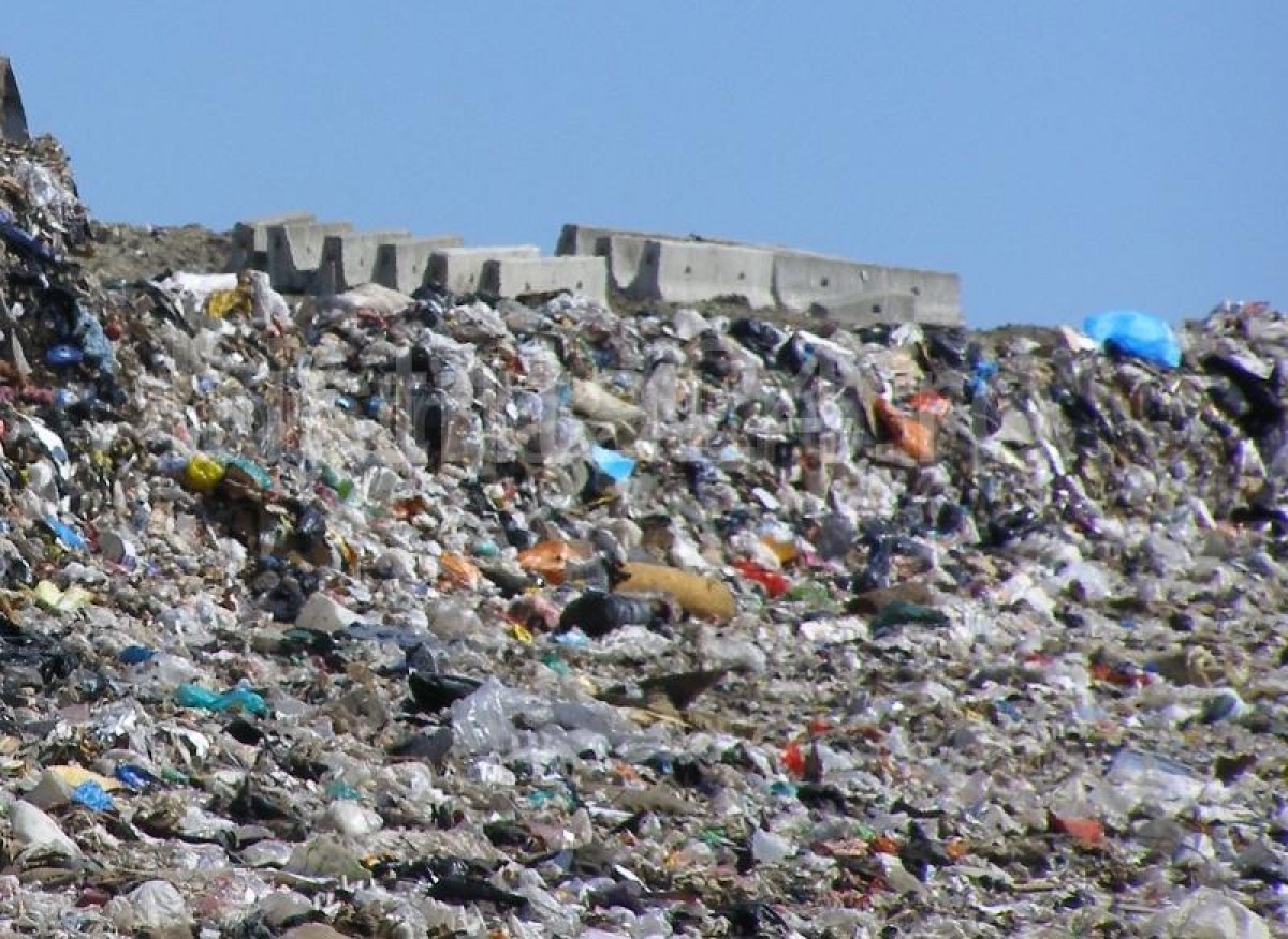 Tone de gunoaie la Orsova!