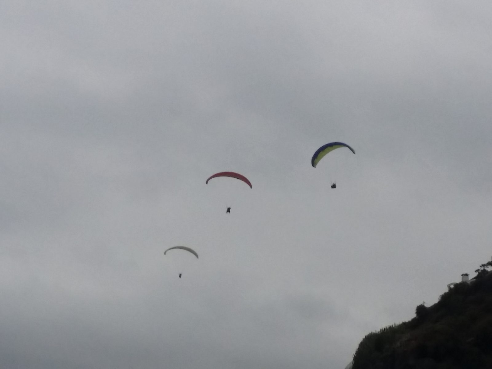 Azi despre ieri – 17 noiembrie 2017