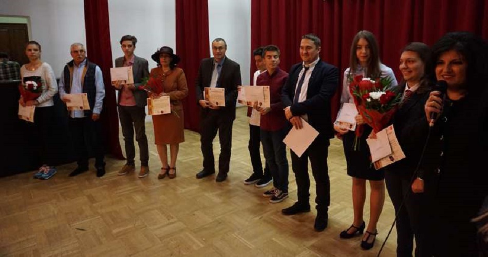 CJ Olt premiază performanța în educație