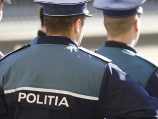 MAI a lansat în dezbatere publică un pachet legislativ menit să întărească autoritatea poliţistului