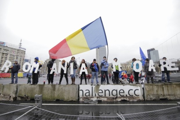 Primăria Capitalei renunţă la Târgul de Crăciun din Piaţa Victoriei