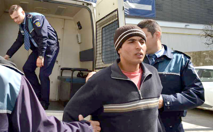 Autorul triplei crime care a îngrozit România s-a sinucis în celulă