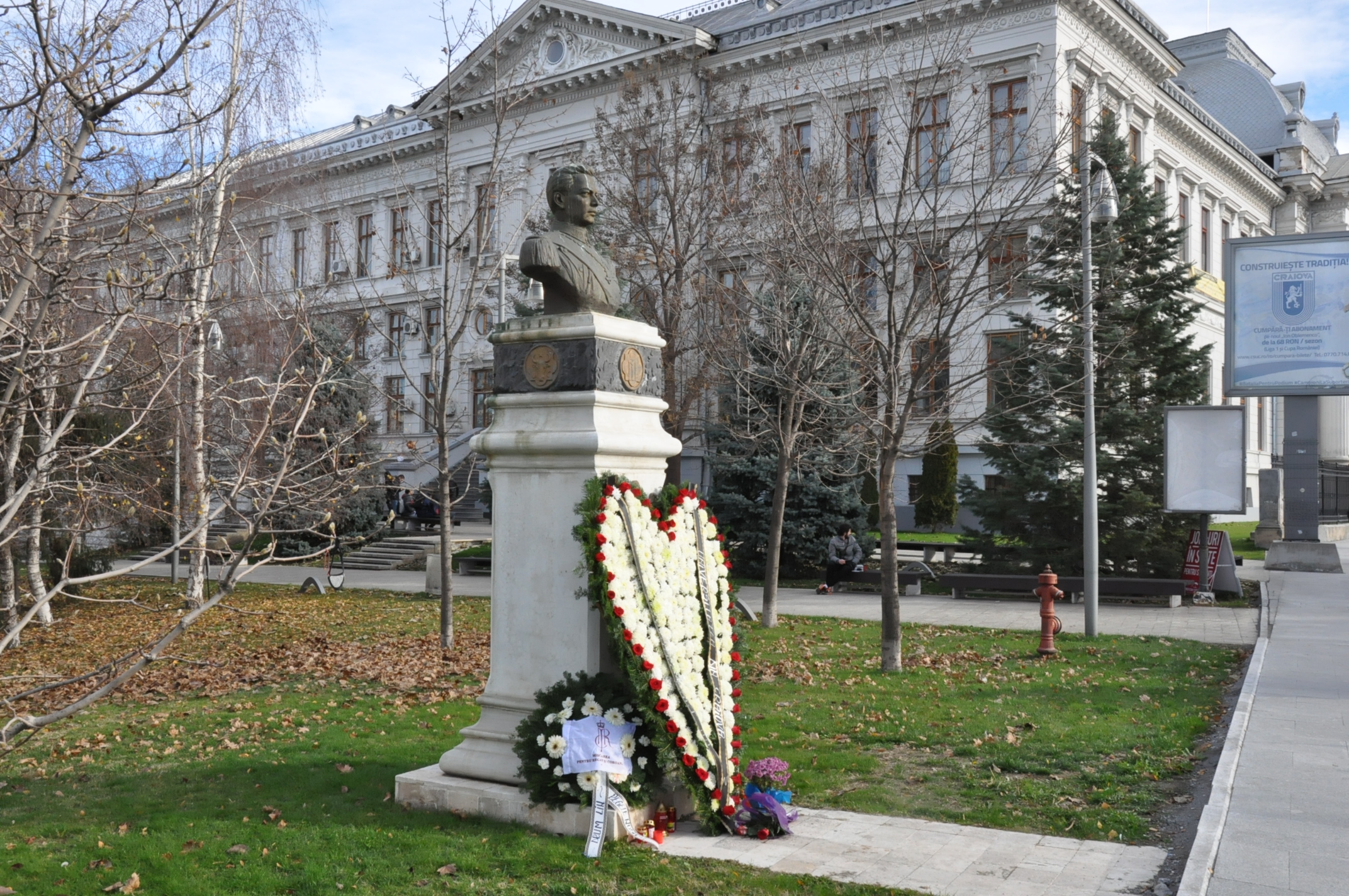 Omagiu adus Regelui Mihai de reprezentanții Universității din Craiova
