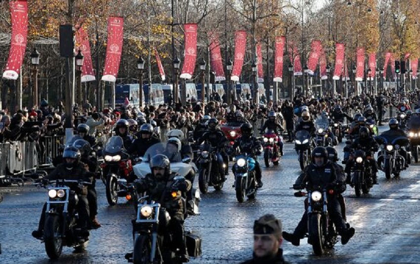 Un ultim omagiu cântăreţului Johnny Hallyday (audio)