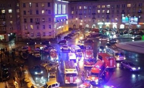O bomba artizanală a explodat într-un supremarket din Sankt Petersburg