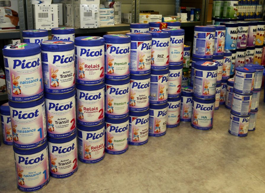 Cea mai mare companie de produse lactate din lume, Lactalis, a scos de la vânzare sute de doze de formule de lapte praf