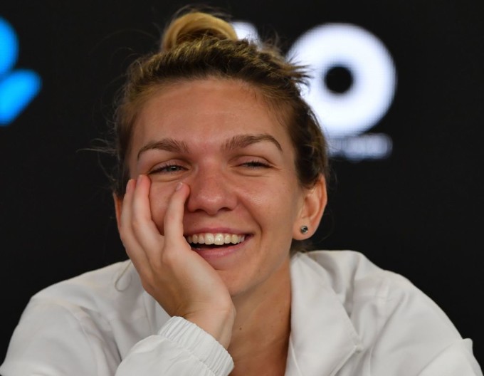 Prima reacție a Simonei Halep după ce a pierdut finala Australian Open. ”Am plâns, dar acum zâmbesc”