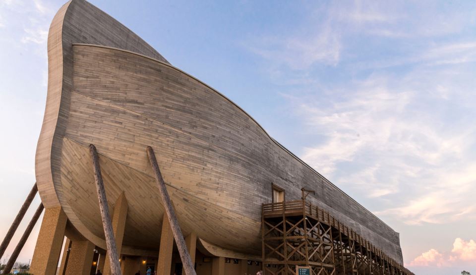 Arca lui Noe s-ar putea afla pe vârful Muntelui Ararat, susţine un grup de exploratori