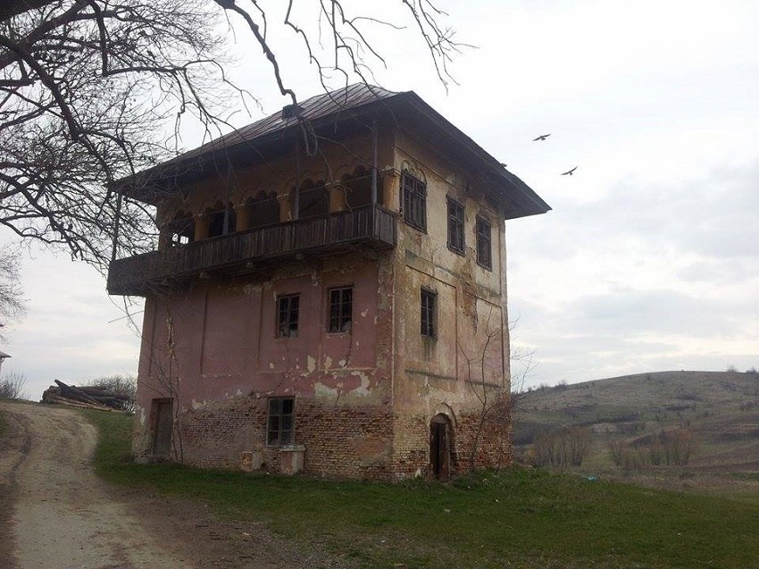 Vechile conace boiereşti din Oltenia au nevoie urgentă de reabilitare