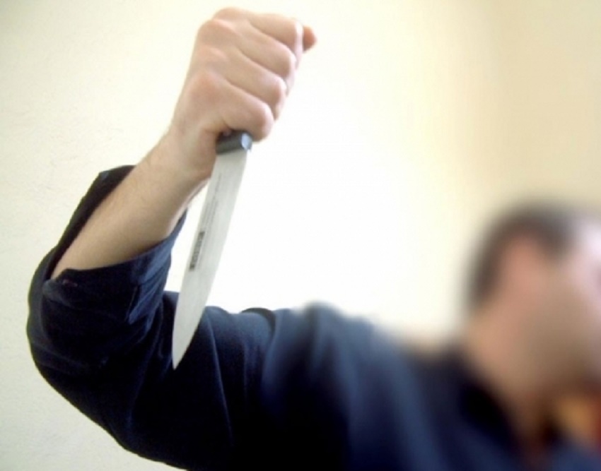 Înjunghiat lângă stația de metrou