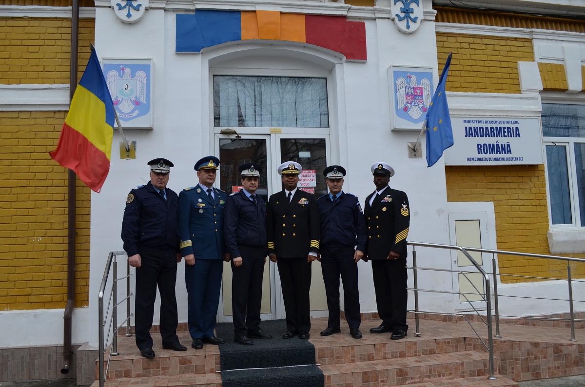 Delegaţie americană în vizită la Jandarmeria Olt