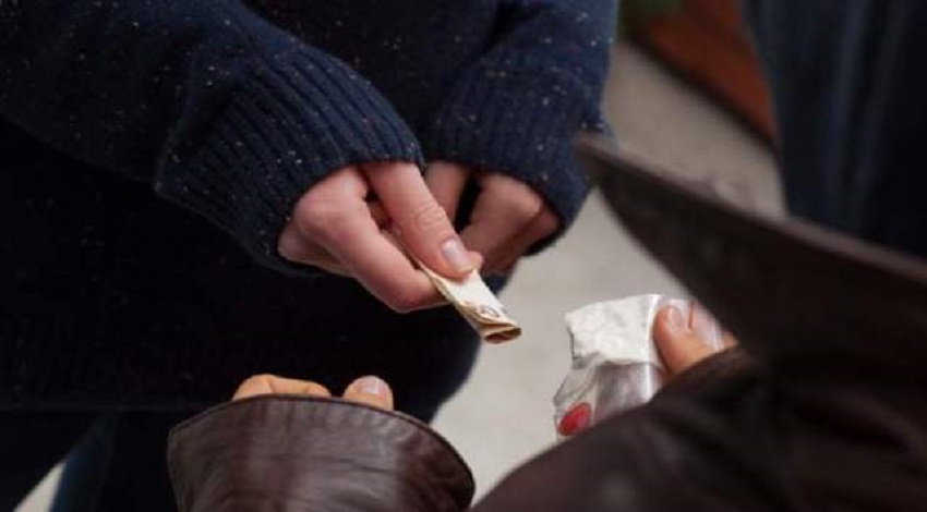 Tranzacţii ilicite cu droguri de mare risc la Mioveni
