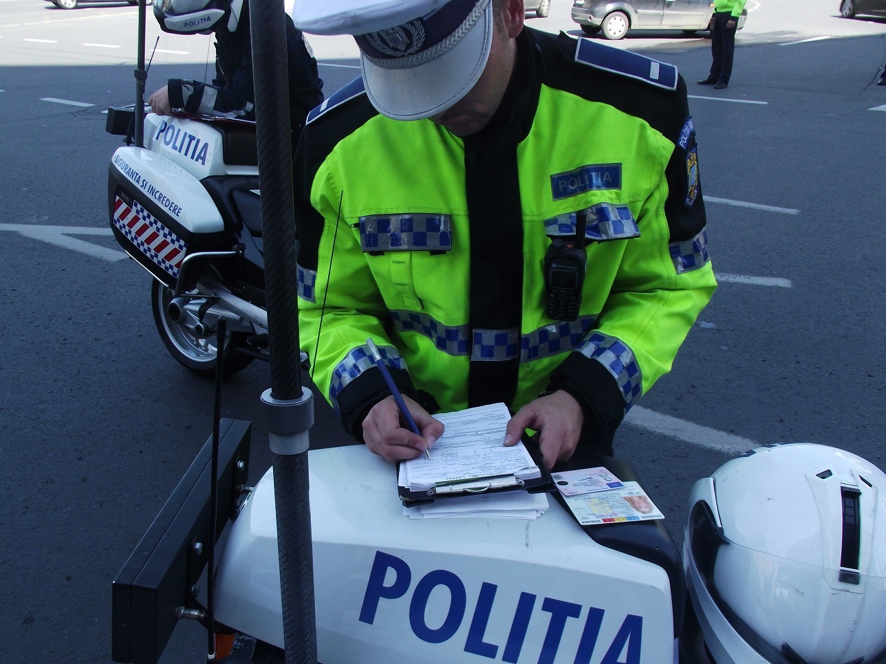 7.383 de sancţiuni contravenţionale, 2.400.000 de lei