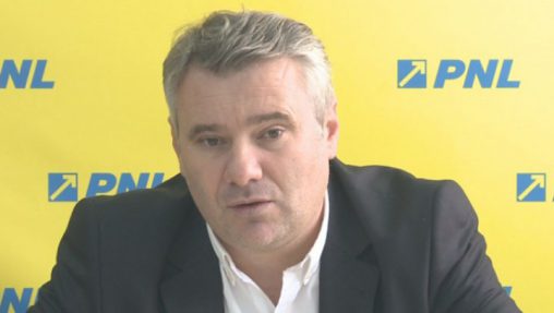 Liberalii critică lipsa unei reacţii din partea PSD