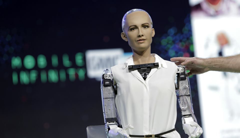 Sophia, primul robot cu cetăţenie din lume, vrea şi familie