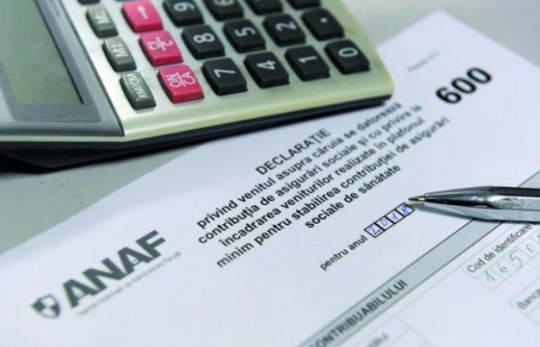 Comasarea într-un formular a cinci declaraţii pe care contribuabilii cu venituri din activităţi independente trebuie să le depună la Fisc