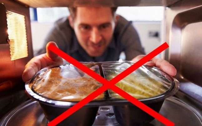 Topul alimentelor care devin cancerigene în momentul reîncălzirii
