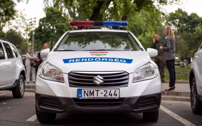 Un român şi-a uitat soţia într-o parcare din Ungaria. Femeia nu avea nici telefon mobil, nici bani şi nici documente la ea