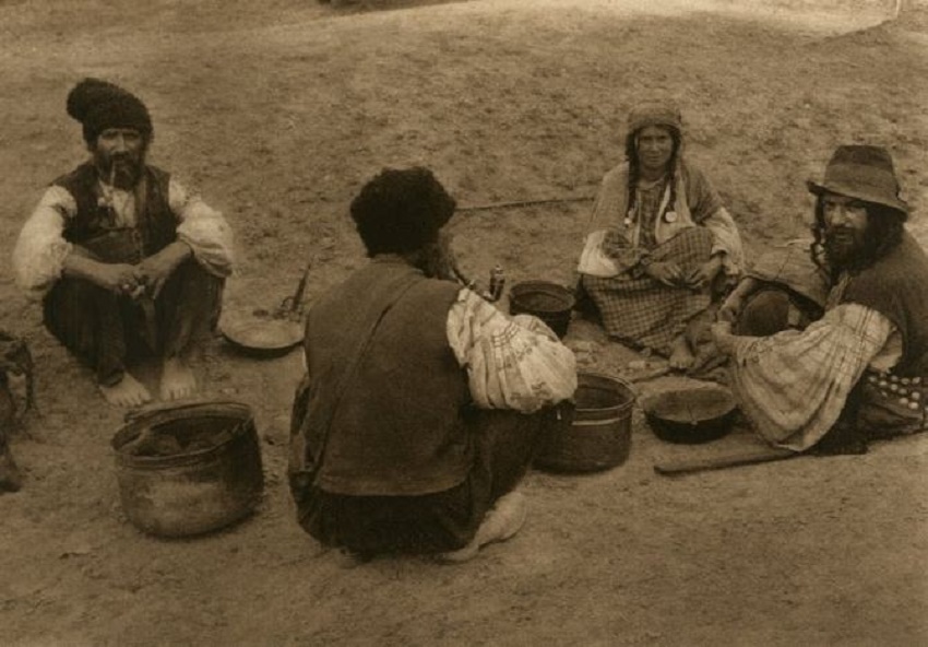 162 de ani de la adoptarea legii pentru dezrobirea romilor