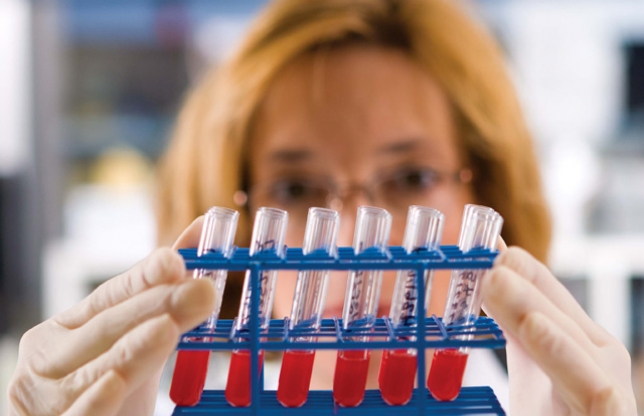 Un tratament revoluţionar, testat de cercetătorii americani, ar putea aduce leacul pentru cancer