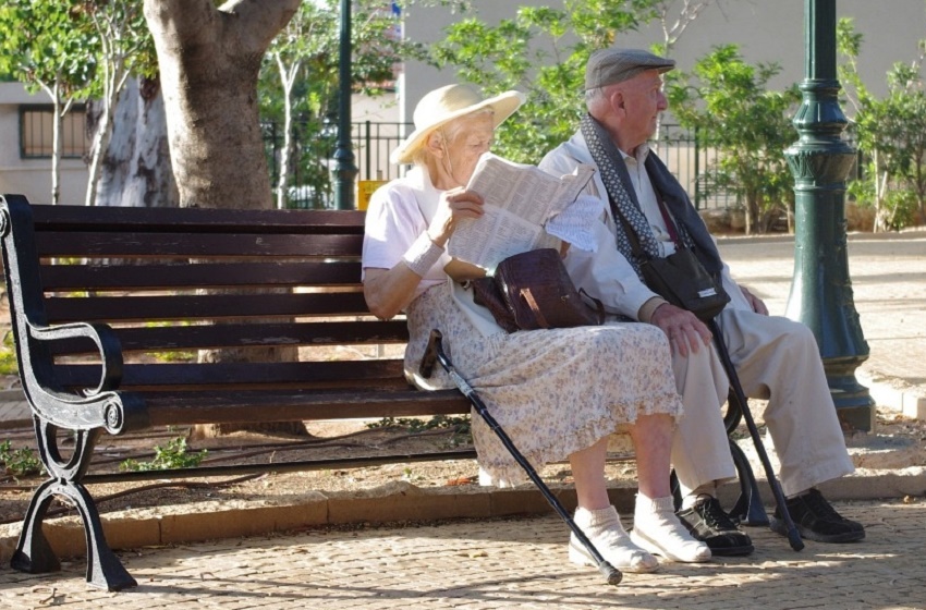 Bănci noi pentru craioveni