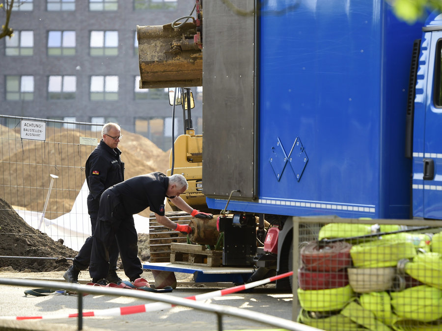 Germania: Mii de persoane evacuate, pentru dezamorsarea unei bombe din al Doilea Război Mondial