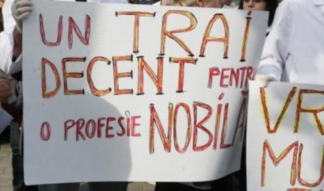 Angajații din sănătate au ieșit din nou în stradă