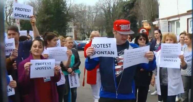 Sindicaliştii din sănătate vor decide peste o săptămână dacă mai reiau sau nu protestele
