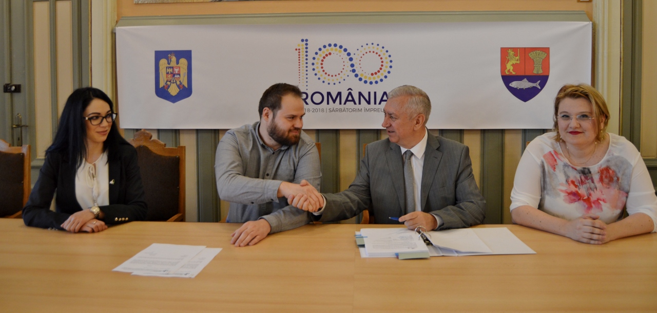S-a semnat contractul de finanțare pentru proiectul cu o valoare totală de 9,2 milioane de euro care prevede modernizarea drumului județean DJ 652A
