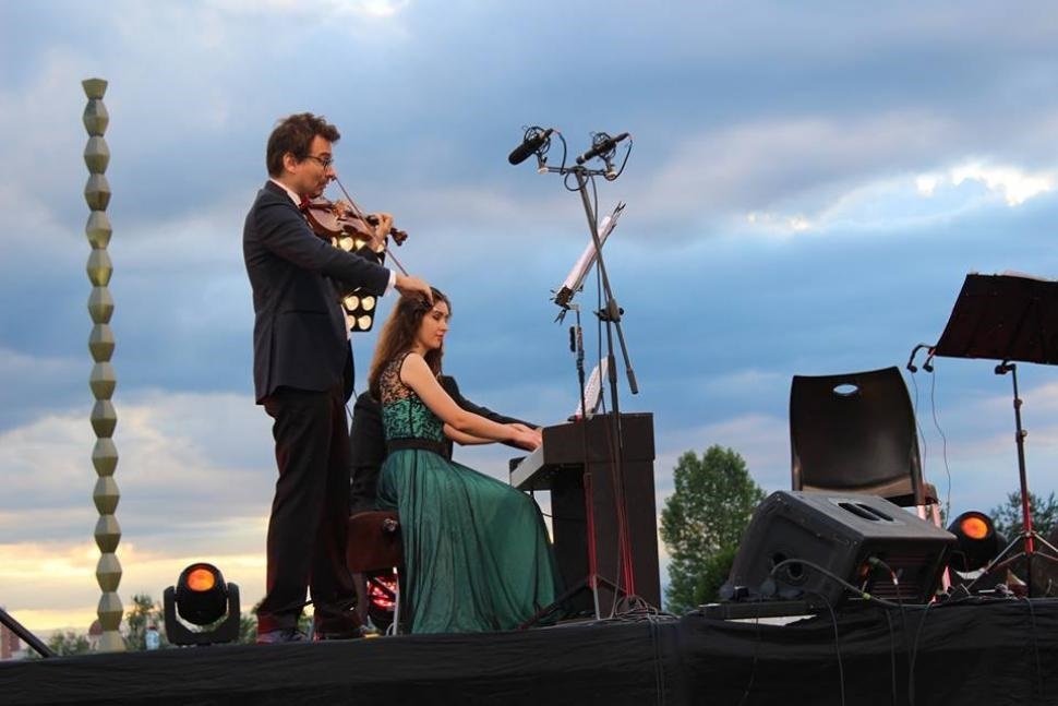 Concert de excepție în Parcul Coloanei din Târgu-Jiu