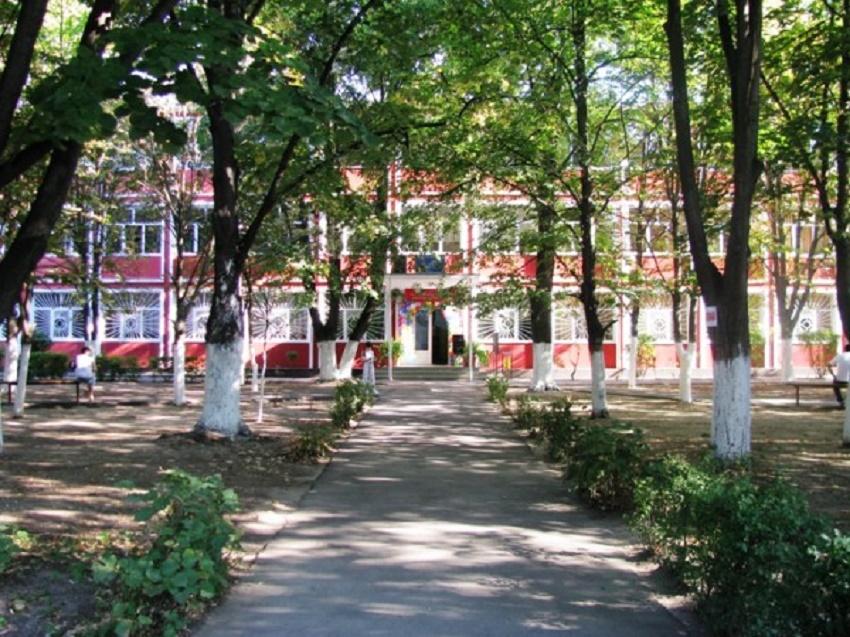 Olimpicii la matematică ai României și Franței se pregătesc la Craiova