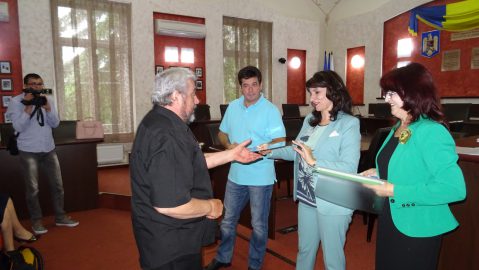 Primăria Râmnicu Vâlcea și-a premiat gospodarii