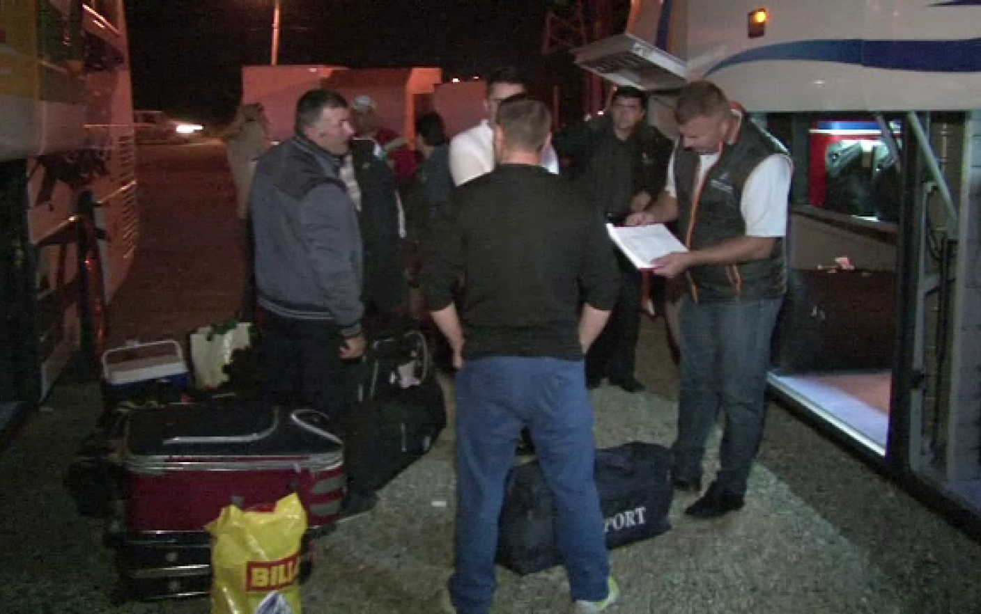 Pirateria din transportul de persoane. Cum îşi riscă viaţa românii care pleacă la muncă în Vest