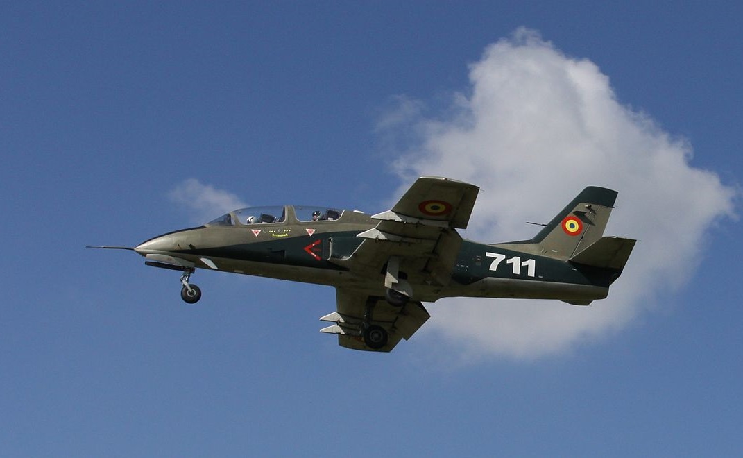 Un avion militar s-a prăbușit în județul Bacău