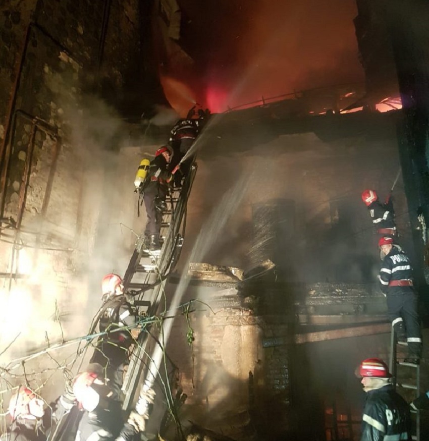 Incendiu în Centrul Vechi al Craiovei