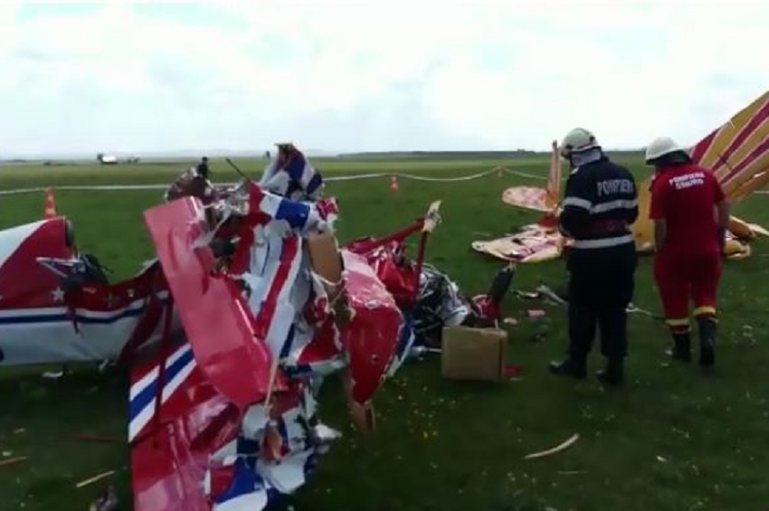 Spectacolul aviatic „Suceava Air Show” a fost anulat, după ce două avioane de mici dimensiuni s-au ciocnit