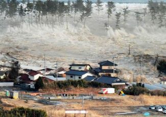 Cel puţin 384 de persoane şi-au pierdut viaţa în cutremurul din Indonezia