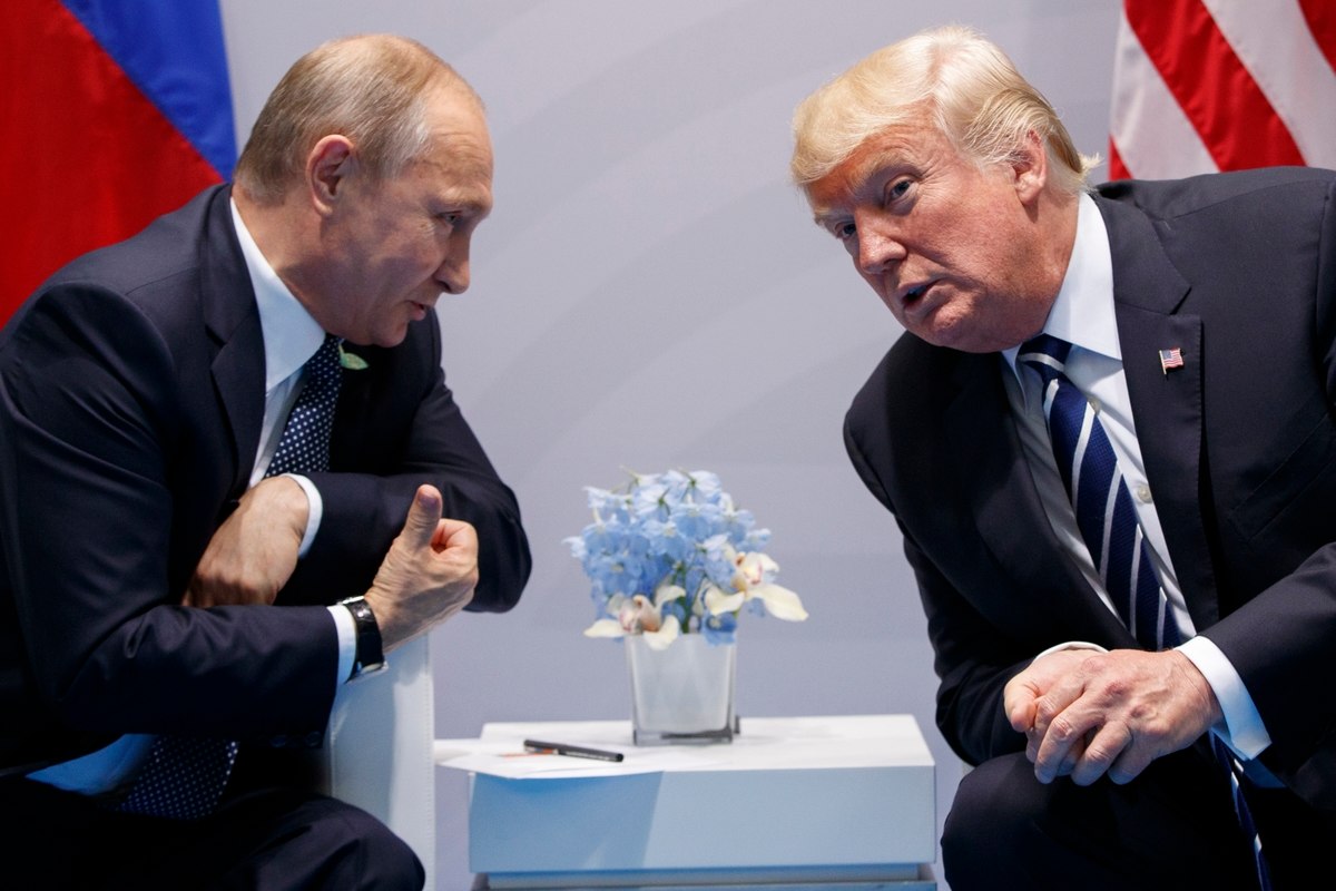 Preşedinţii Statelor Unite şi Federaţiei Ruse, Donald Trump şi Vladimir Putin, ar urma să se întâlnească pe 11 noiembrie la Paris