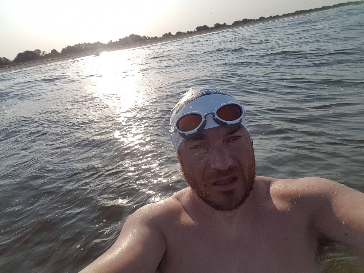 Avram Iancu înoată ultima sută de kilometri până la Istanbul